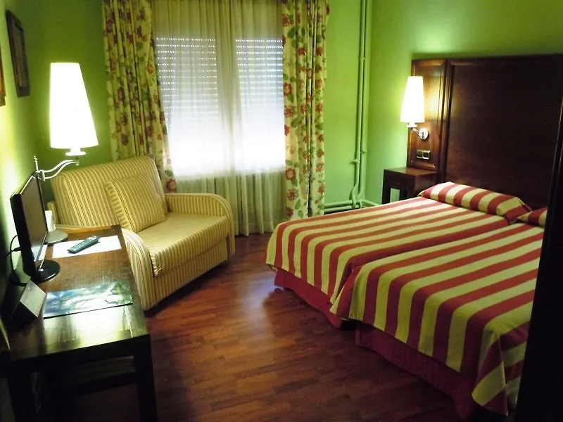 Hotel Urogallo Вьелья